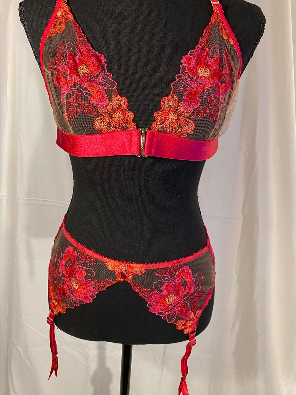 NWT Honey Birdette Christine Red Floral Lace Bralette & Garter Set - L LG Large